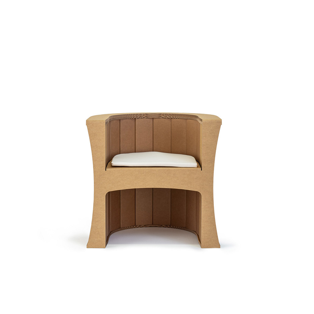 Fauteuil en carton design pour aménagement d'entreprise ou salle de pause, avec siège rembourré et accoudoirs intégrés dans une structure modulable en panneaux cartonnés - Le Meuble en Carton une marque du groupe Natur Design