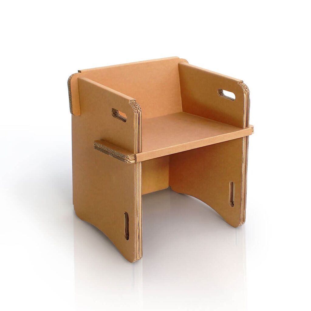 Chaise modulable en carton écologique pour bureaux, open space ou stands événementiels, avec structure solide et poignées métalliques intégrées pour un aménagement professionnel durable - Le Meuble en Carton une marque du groupe Natur Design