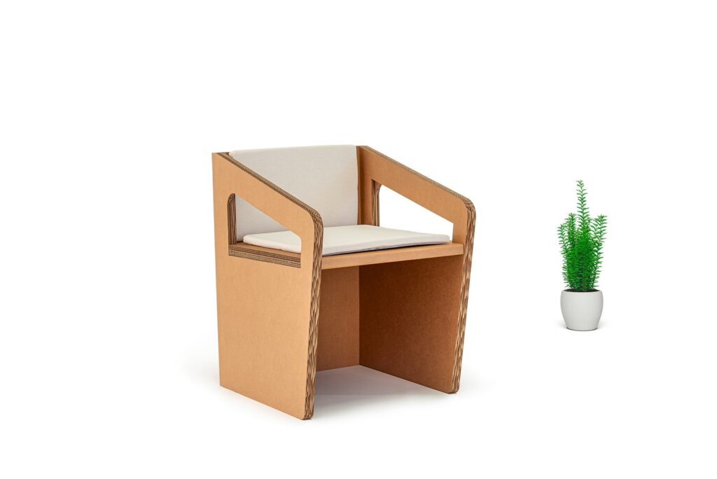 Chaise modulable en carton recyclé pour espaces professionnels et événements, idéale pour bureaux, salles de pause ou stands événementiels. Design épuré avec siège et accoudoirs intégrés en panneau cartonné, combinant durabilité écologique et esthétique fonctionnelle - Le Meuble en Carton une marque du groupe Natur Design