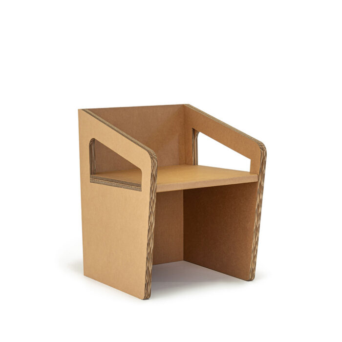 Chaise modulaire en carton recyclé avec structure ergonomique en panneaux épais, idéale pour les espaces professionnels comme les bureaux ouverts, salles de pause ou stands événementiels en scénographie - Le Meuble en Carton une marque du groupe Natur Design