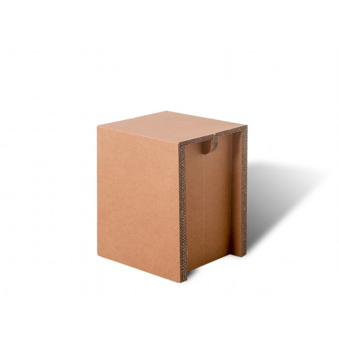 Tabouret en carton écologique conçu pour les stands événementiels et espaces scénographiques, avec structure robuste et poignées métalliques intégrées pour une utilisation professionnelle et durable dans les salons professionnels ou expositions - Le Meuble en Carton une marque du groupe Natur Design