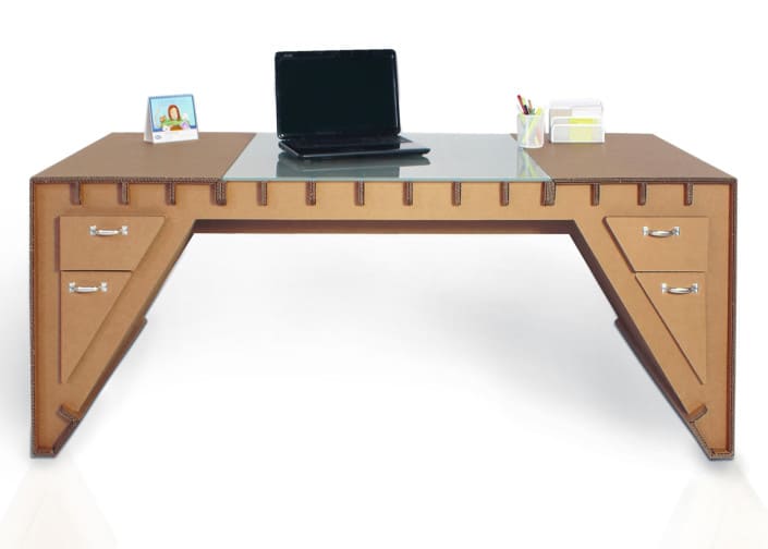 Bureau en carton KARISIMBI avec plateau transparent, tiroirs intégrés et poignées métalliques pour aménagement d'entreprise ou salles de pause, idéal pour espaces professionnels durables et écologiques - Le Meuble en Carton une marque du groupe Natur Design
