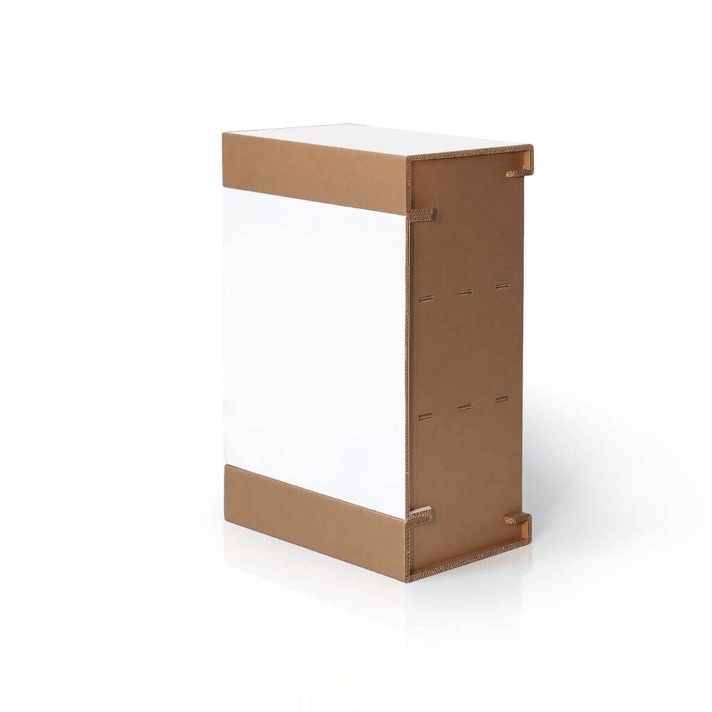 Comptoir modulable en carton écologique pour stands événementiels professionnels, avec structure solide en panneaux cartonnés et pieds stabilisateurs, idéal pour scénographie et espaces exposants durables - Le Meuble en Carton une marque du groupe Natur Design