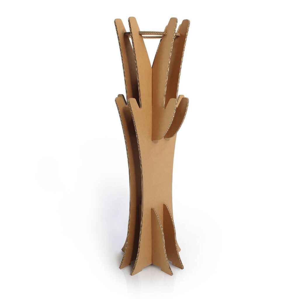 Porte-manteaux en carton design pour espaces professionnels, idéales pour les bureaux et les salles de pause, structure robuste en panneaux cartonnés avec base stable et branches latérales élégantes pour organiser vêtements et accessoires dans un cadre écologique et durable - Le Meuble en Carton une marque du groupe Natur Design