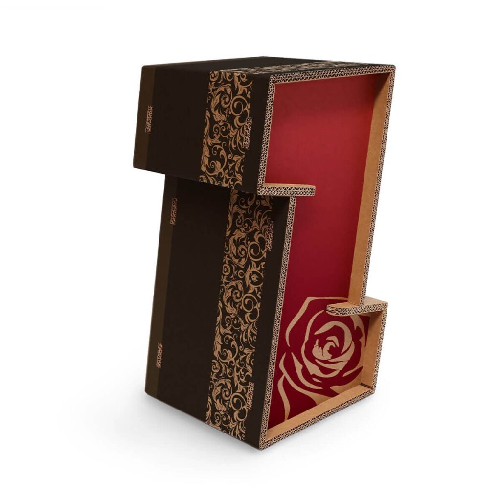 Tabouret en carton décoratif avec motifs floraux métallique et fond rouge profond pour stands événementiels professionnels ou décoration scénographique, idéal pour ambiances élégantes et personnalisation visuelle - Le Meuble en Carton une marque du groupe Natur Design