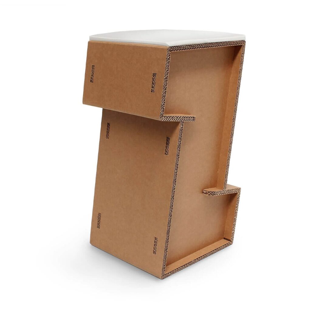 Tabouret modulable en carton recyclé pour stands événementiels professionnels et décoration scénographique, avec compartiment intégré pour rangement des accessoires, idéal pour espaces et salons - Le Meuble en Carton une marque du groupe Natur Design