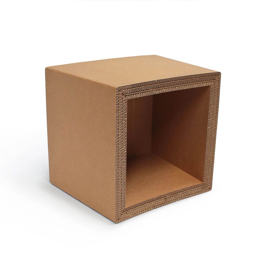 Tabouret en carton écologique avec structure renforcée à l'intérieur pour aménagement d'espaces professionnels et événements, idéal pour bureaux, salles de pause ou stands événementiels en scénographie - Le Meuble en Carton une marque du groupe Natur Design
