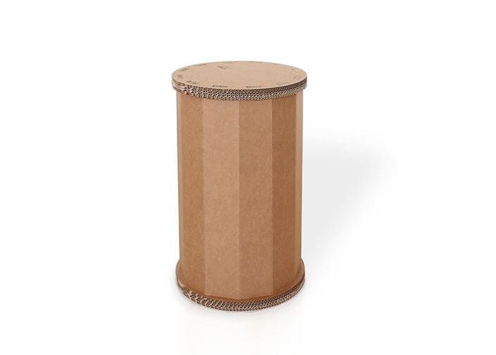 Tabouret en carton écologique et design pour espaces professionnels, idéal pour les bureaux, salles de pause ou stands événementiels en scénographie. Structure solide en panneaux cartonnés avec accoudoirs et pieds stabilisés à charnières métalliques, parfait pour un aménagement durable et modulable - Le Meuble en Carton une marque du groupe Natur Design