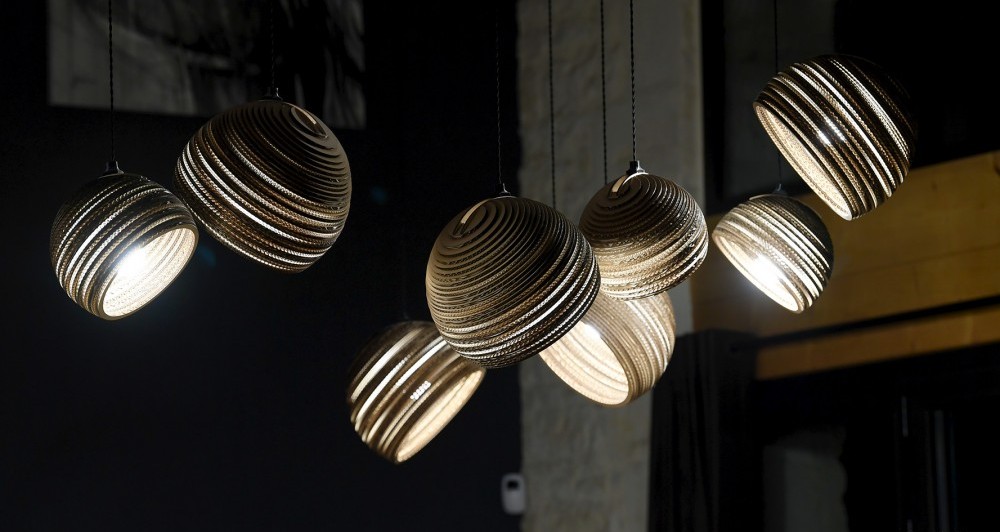 Suspension en carton NOVA ORIENTABLE - Le Meuble en Carton